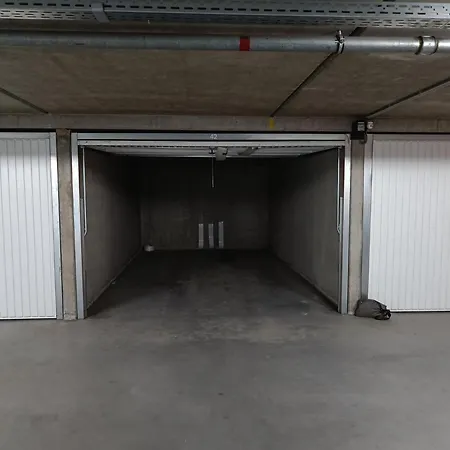 Gezellig Met Zeezicht En Garage Apartment